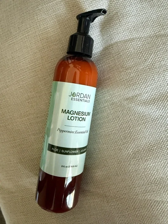 Essentials Magnesium Lotion - Peppermint (Mint Green & Amber) - Picture 1 of 3